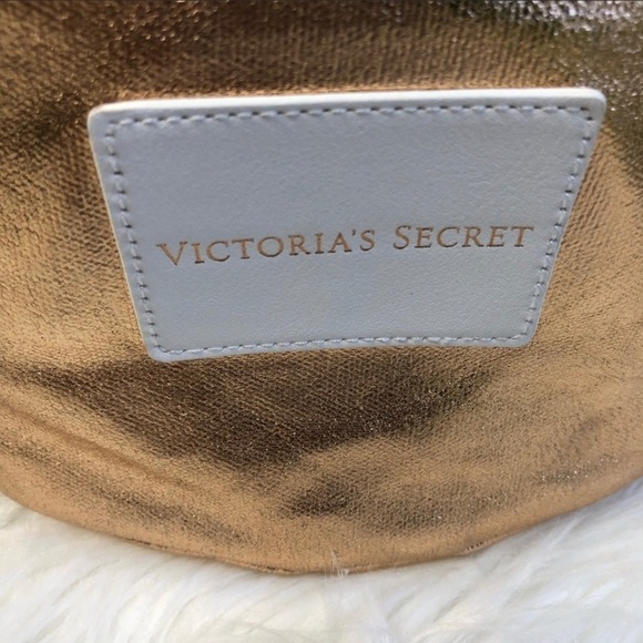 ⚠️SALE⚠️Victoria’s Secret Draw String Bag - Picture 5 of 8
